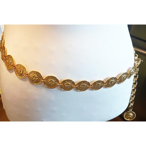 Vintage 90\'s Gold Tone LION HEADS Link Chain Belt main image 7